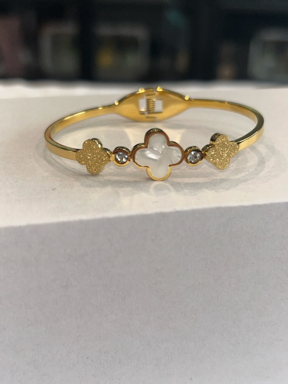 Bracelet